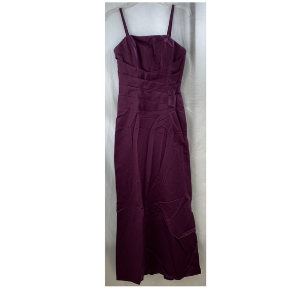 DaVinci Formal Satin Dress Size: 8 - Picture 3 of 14